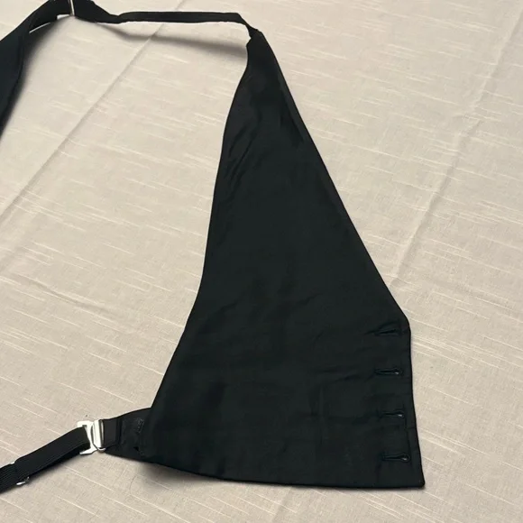 Elegant Men's Tuxedo Vest Black Tie Adjustable Waist and Neck - Picture 6 of 9